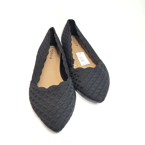 Torrid Stretched Knit Pointed Toe Flat Wide Women's - Picture 2 of 5